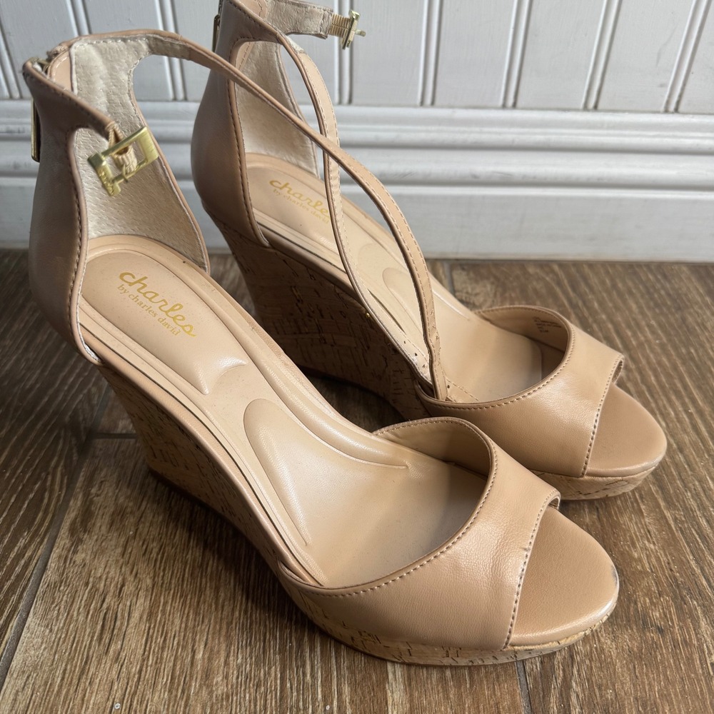Charles David Lois platform wedge sandals nude size 9.5‎